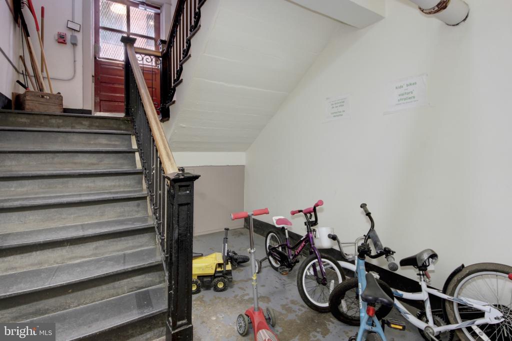 1789 LANIER PLACE NW Unit: 34