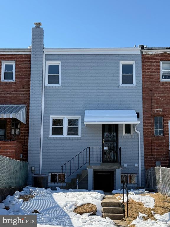 135 47TH STREET NE