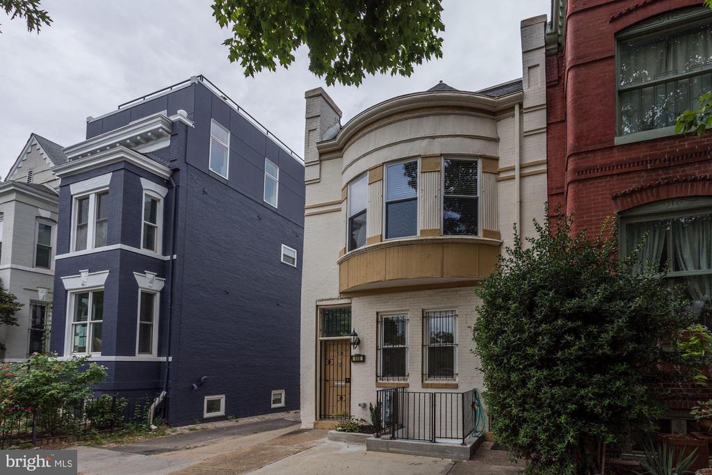 638 G STREET NE