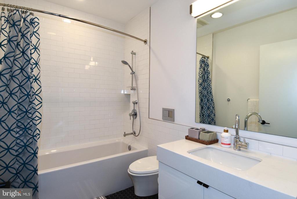 57 N STREET NW Unit: 225