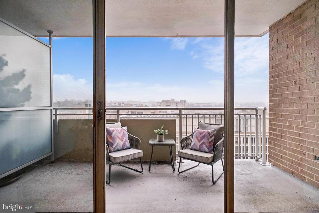 3001 VEAZEY TERRACE NW Unit: 1505