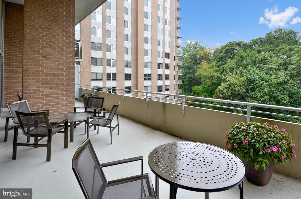 3001 VEAZEY TERRACE NW Unit: 1505