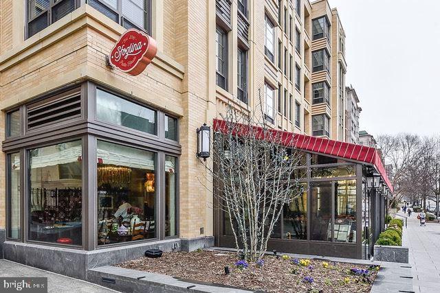 3001 VEAZEY TERRACE NW Unit: 1505
