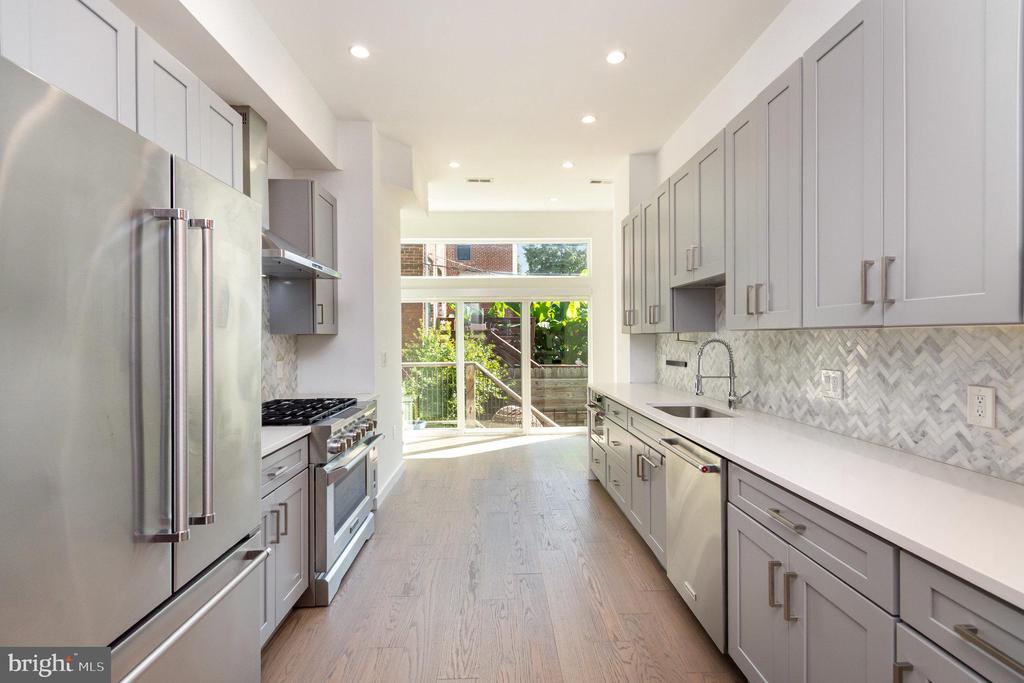 1741 1ST STREET NW Unit: 2