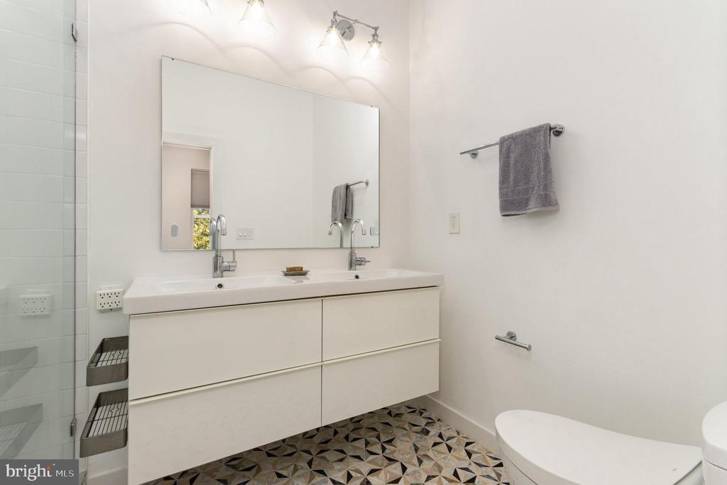 1741 1ST STREET NW Unit: 2