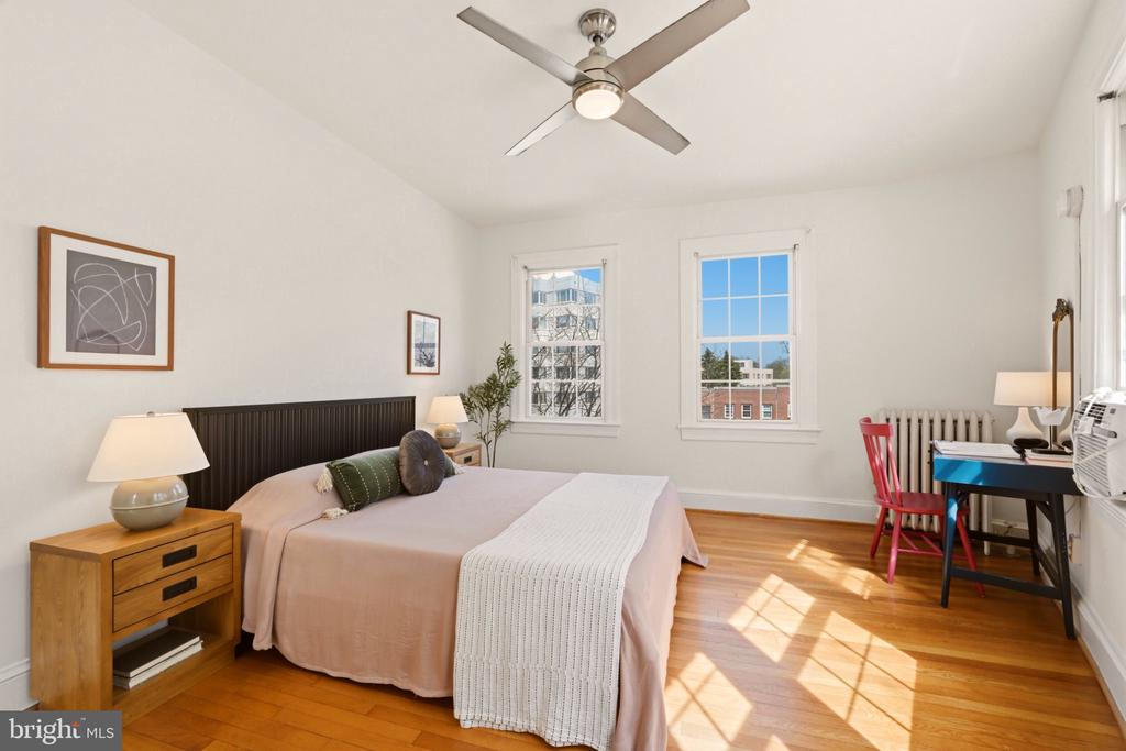 5402 CONNECTICUT AVENUE NW Unit: 400