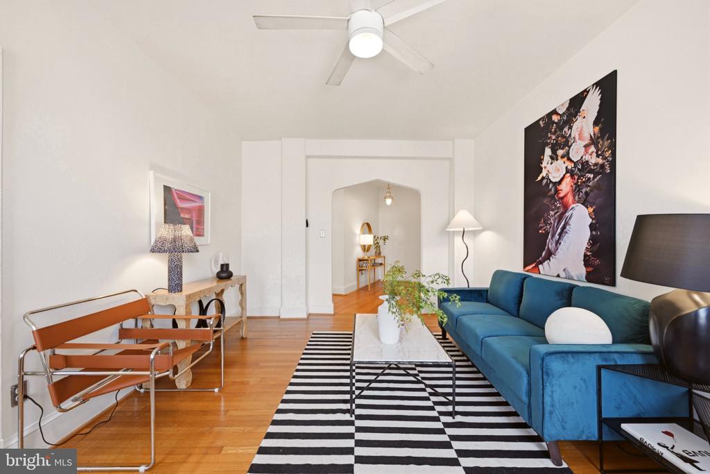 5402 CONNECTICUT AVENUE NW Unit: 400