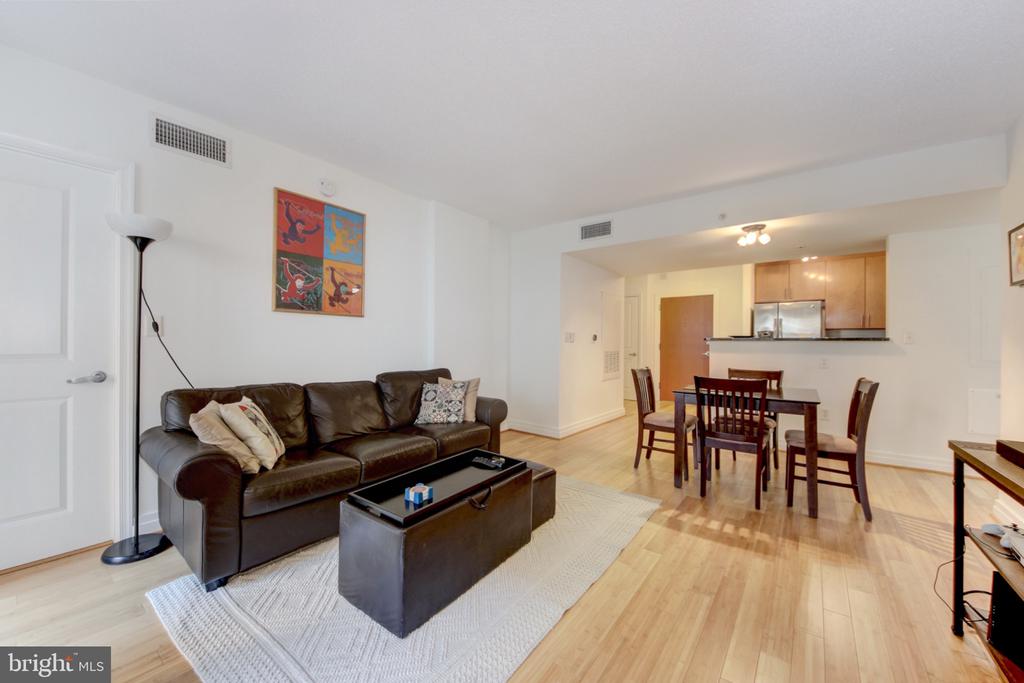 915 E STREET NW Unit: 505