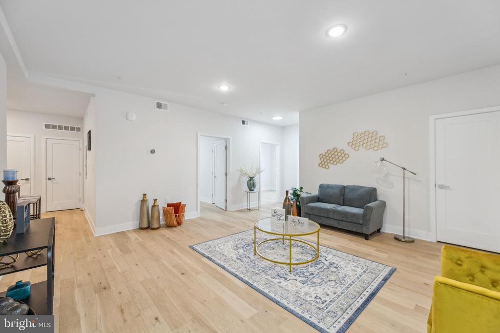 1621 T STREET SE Unit: 6