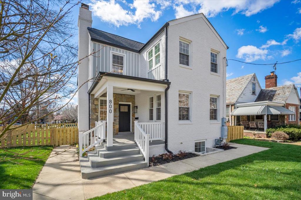 800 ELDER STREET NW