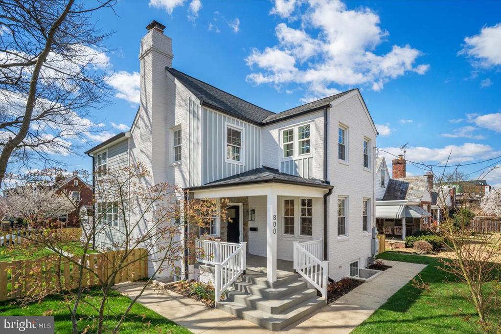 800 ELDER STREET NW