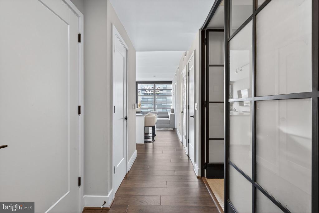 1300 4TH STREET SE Unit: 205