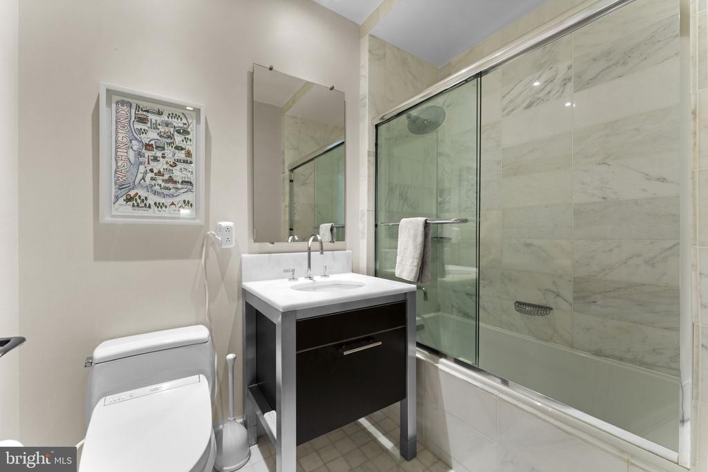 3303 WATER STREET NW Unit: 4B