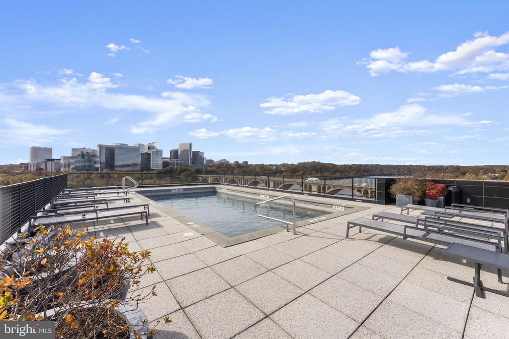 3303 WATER STREET NW Unit: 4B