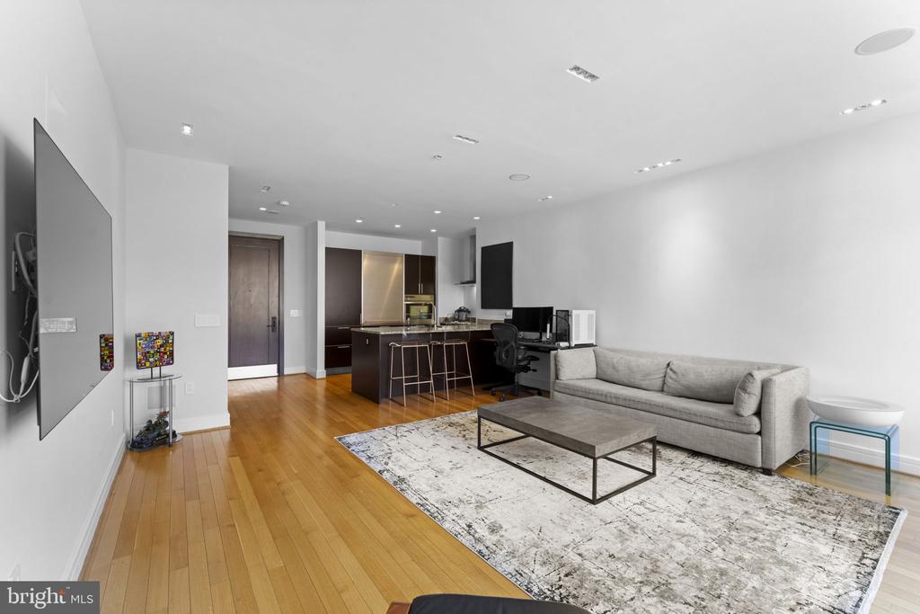 3303 WATER STREET NW Unit: 4B