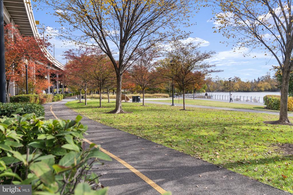 3303 WATER STREET NW Unit: 4B
