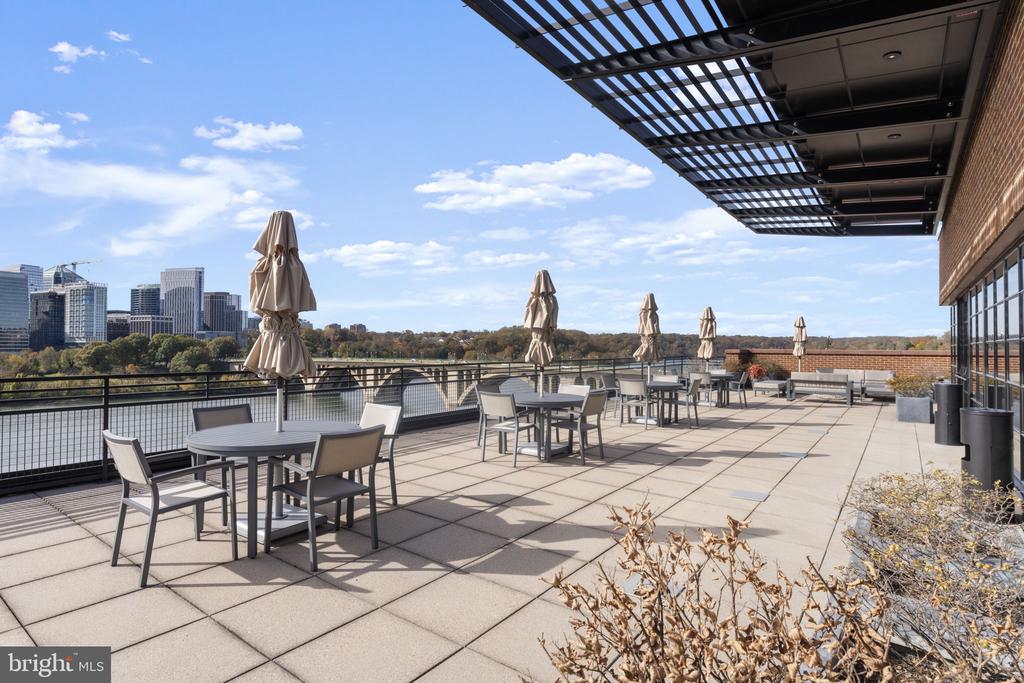 3303 WATER STREET NW Unit: 4B