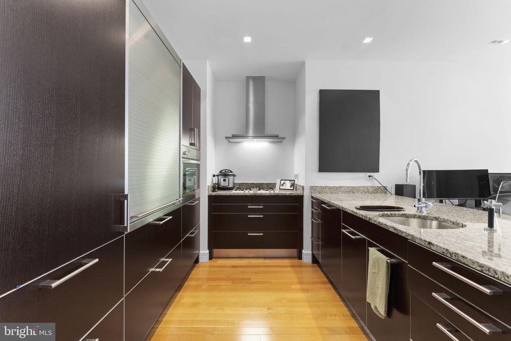 3303 WATER STREET NW Unit: 4B