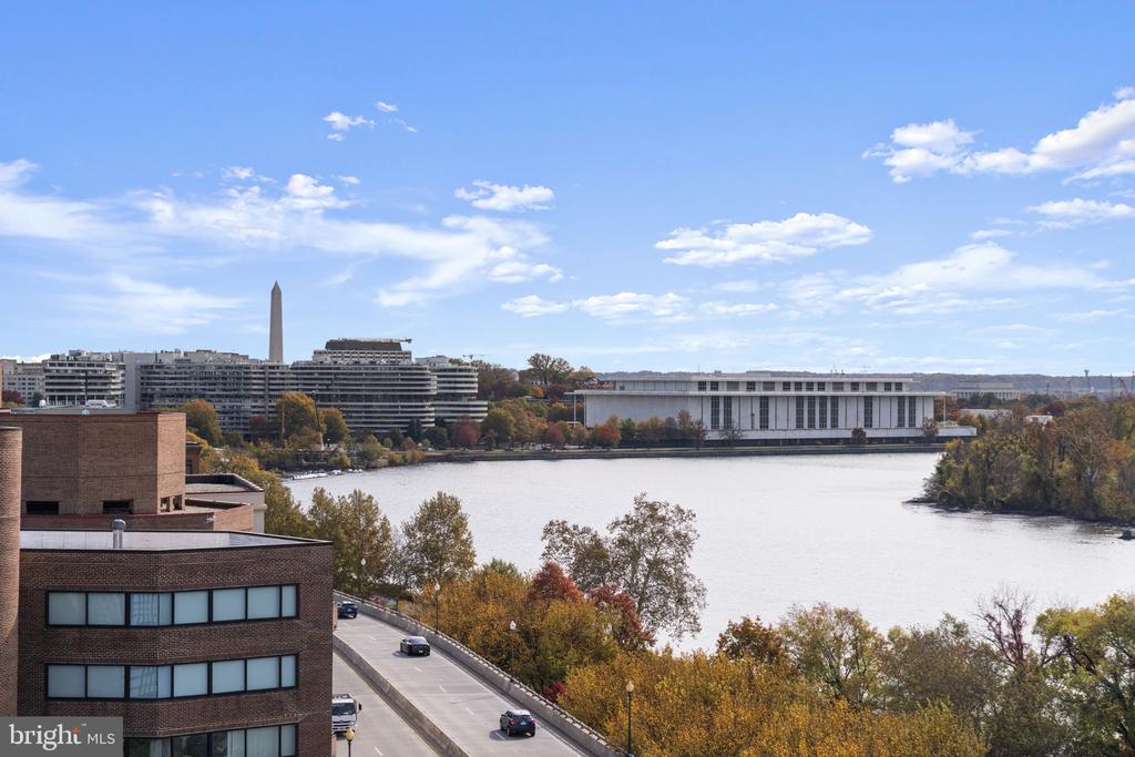 3303 WATER STREET NW Unit: 4B