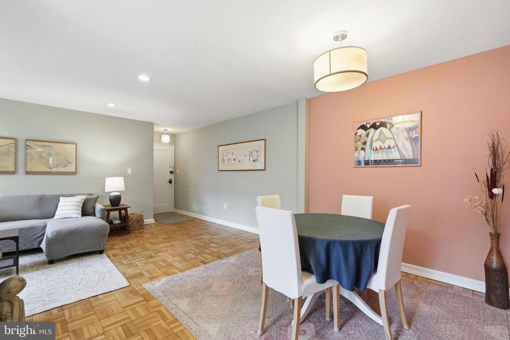 2325 42ND STREET NW Unit: 321