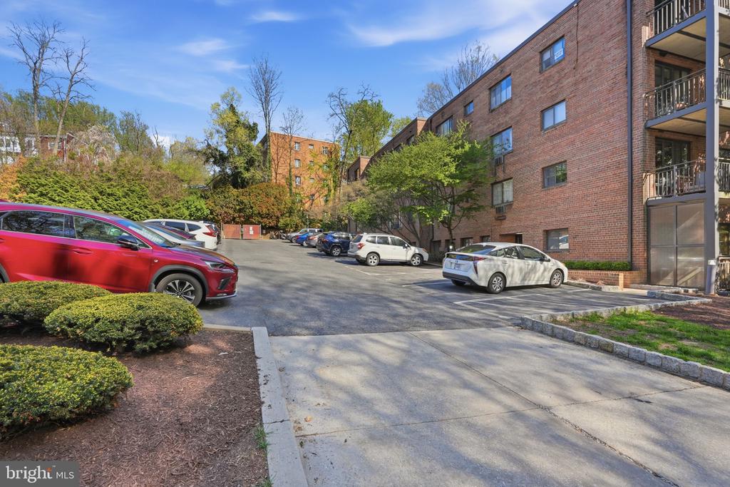 2325 42ND STREET NW Unit: 321