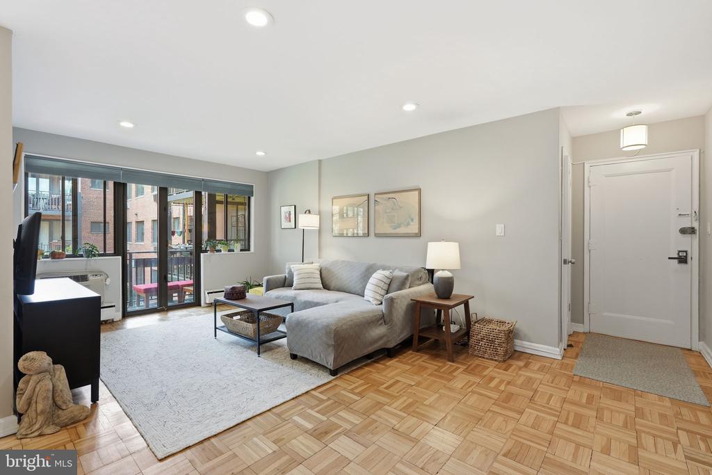 2325 42ND STREET NW Unit: 321