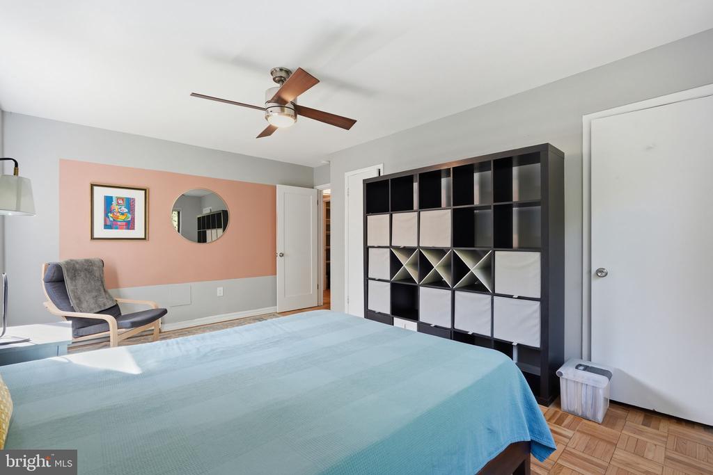 2325 42ND STREET NW Unit: 321