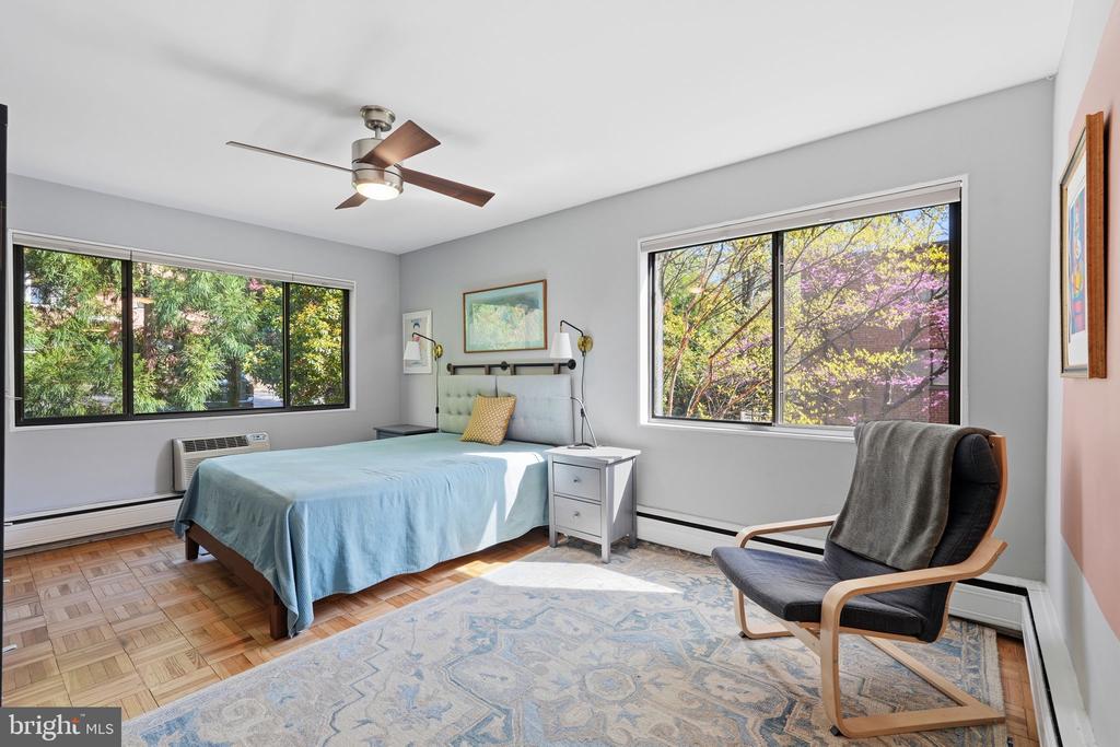 2325 42ND STREET NW Unit: 321