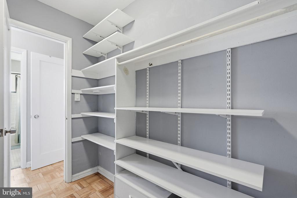 2325 42ND STREET NW Unit: 321