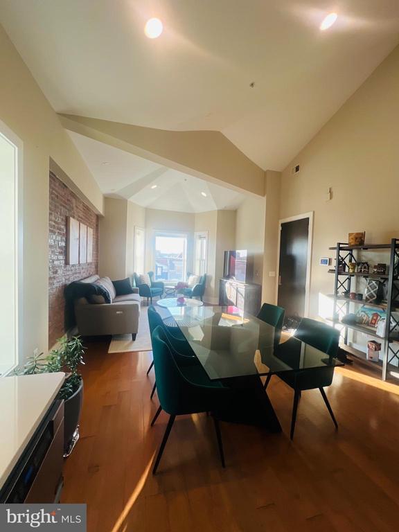 3517 13TH STREET NW Unit: 302