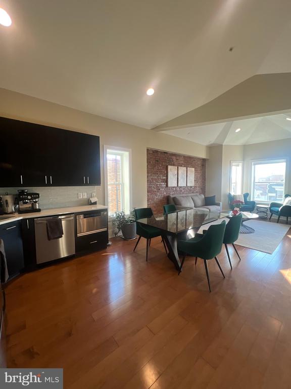 3517 13TH STREET NW Unit: 302