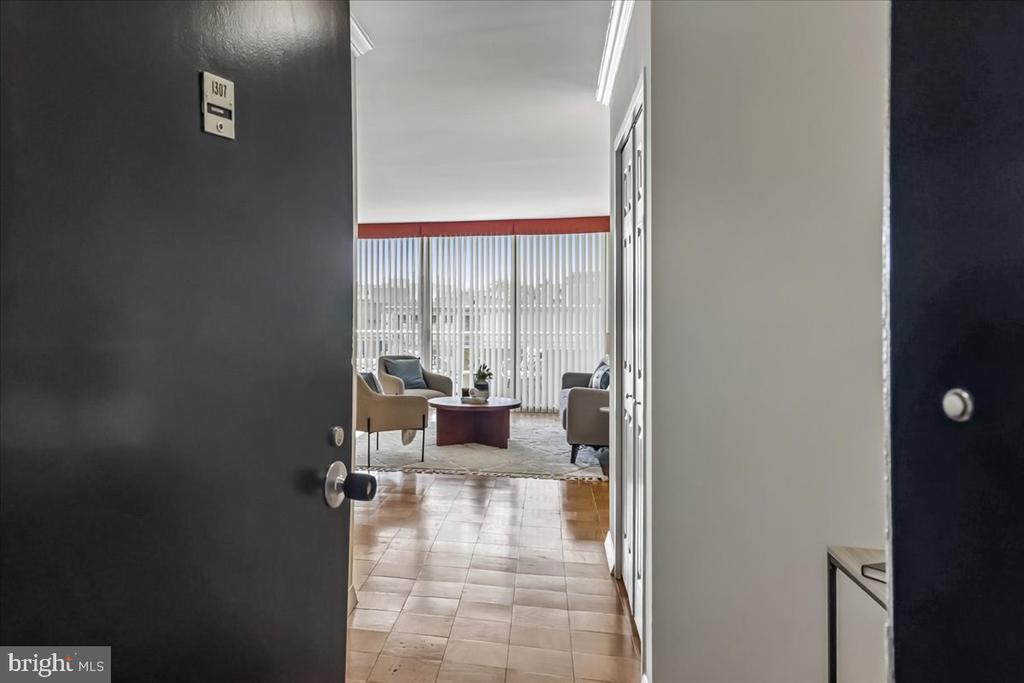 3001 VEAZEY TERRACE NW Unit: 1307