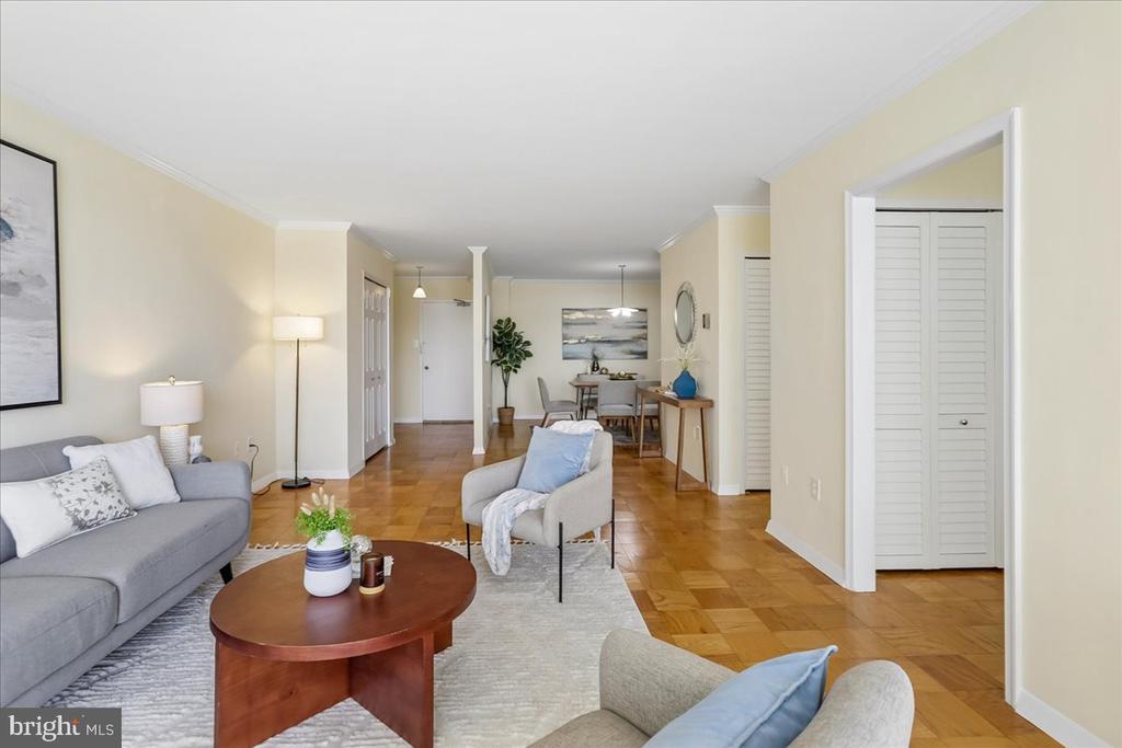 3001 VEAZEY TERRACE NW Unit: 1307