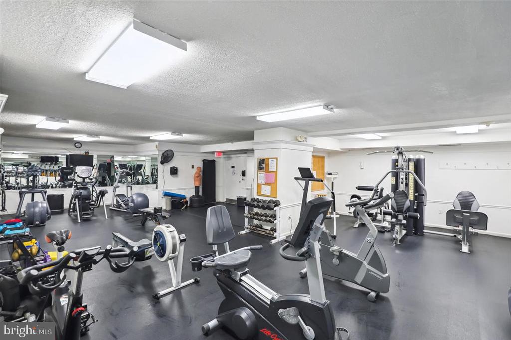 3001 VEAZEY TERRACE NW Unit: 1307