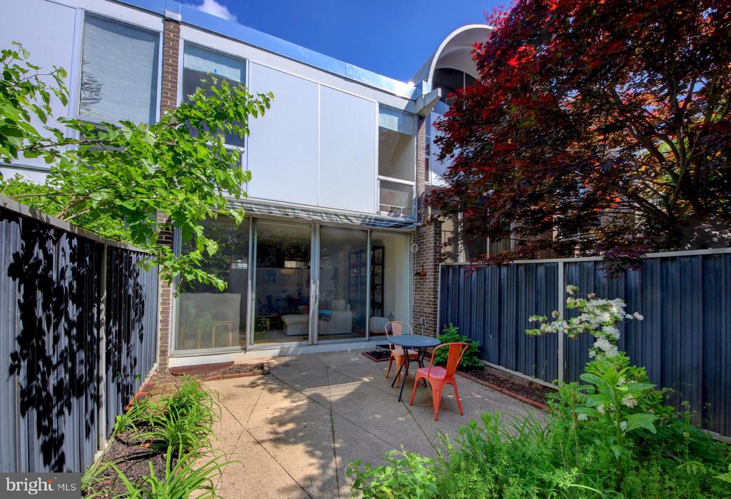 332 N STREET SW