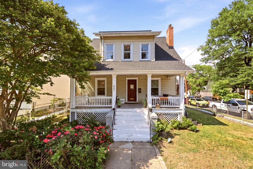 901 BUTTERNUT STREET NW