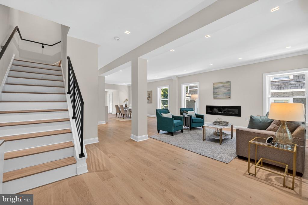 1317 GALLATIN STREET NW