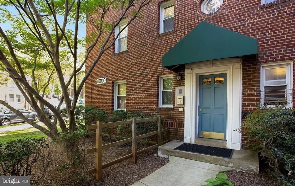 4000 BEECHER STREET NW Unit: 101