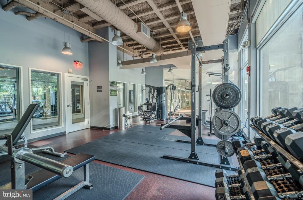 800 4TH STREET SW Unit: S501