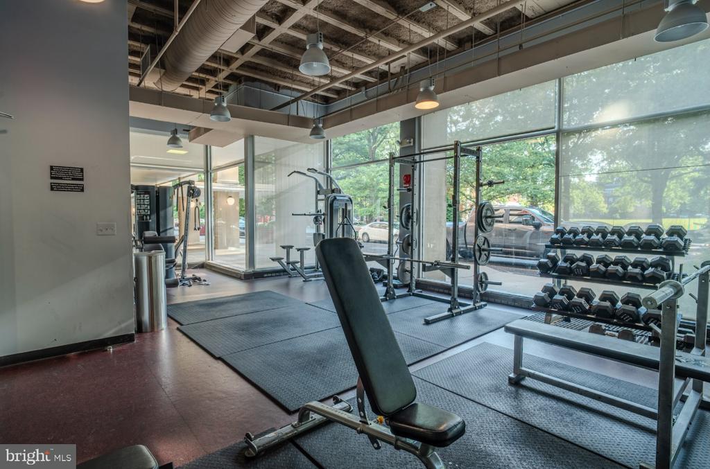 800 4TH STREET SW Unit: S501