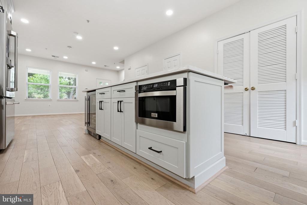 1344 HALF STREET SW Unit: 1344