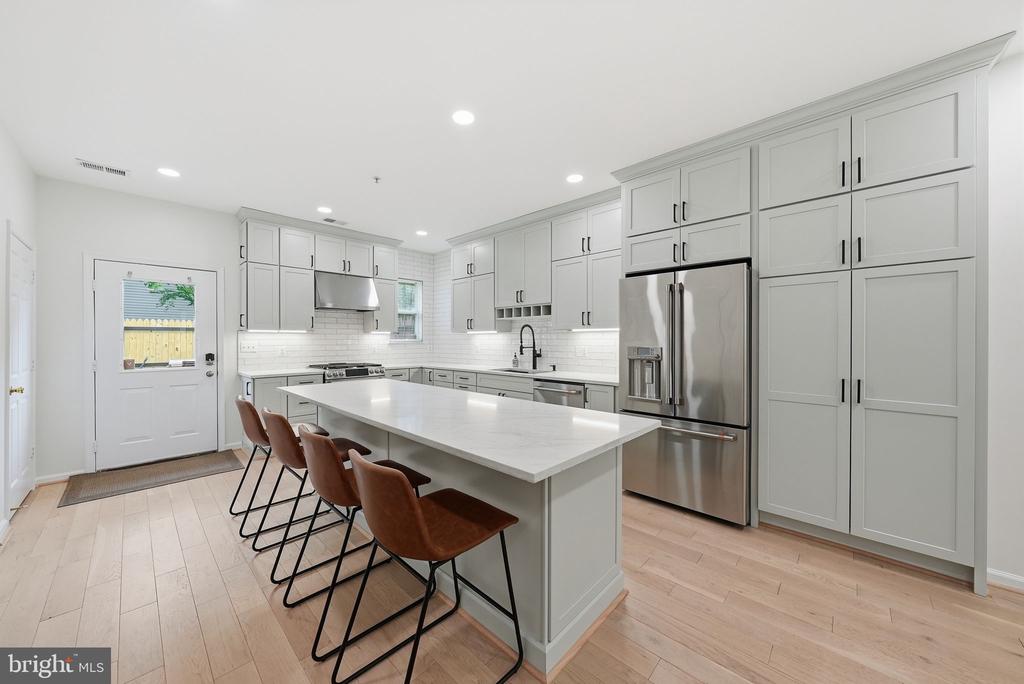 1344 HALF STREET SW Unit: 1344