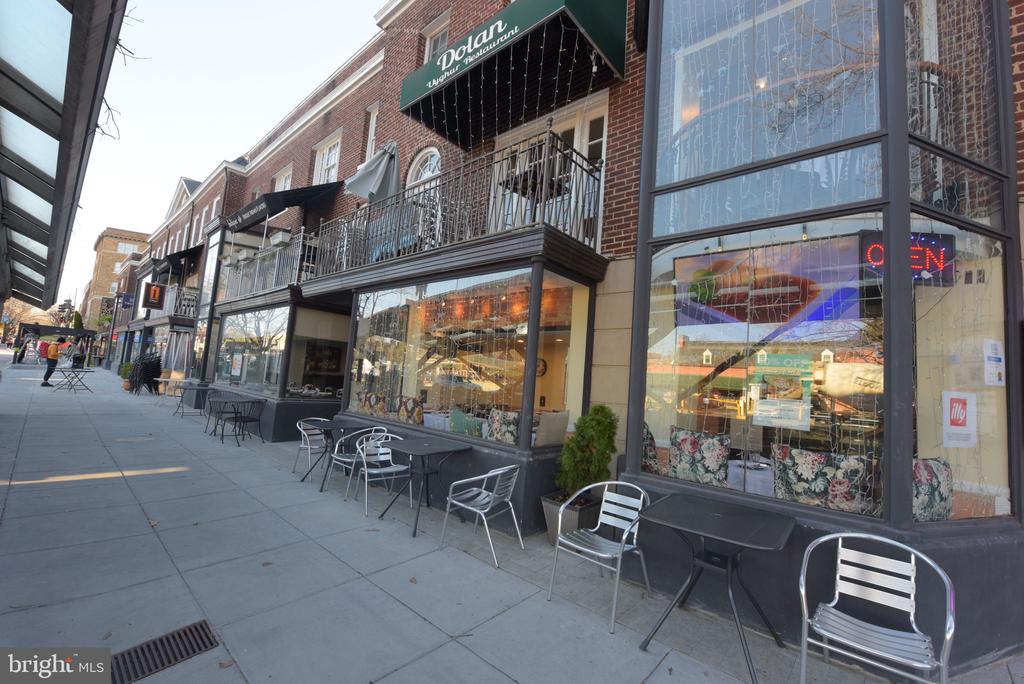 3930 CONNECTICUT AVENUE NW Unit: 205-H