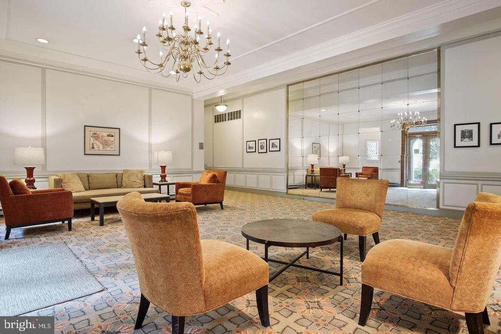3051 IDAHO AVENUE NW Unit: 106
