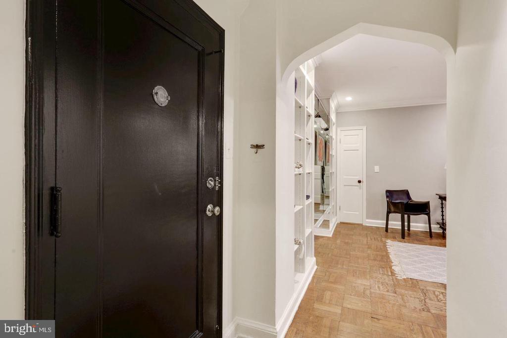 3051 IDAHO AVENUE NW Unit: 106