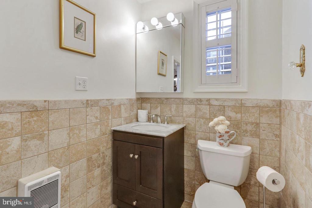 3051 IDAHO AVENUE NW Unit: 106