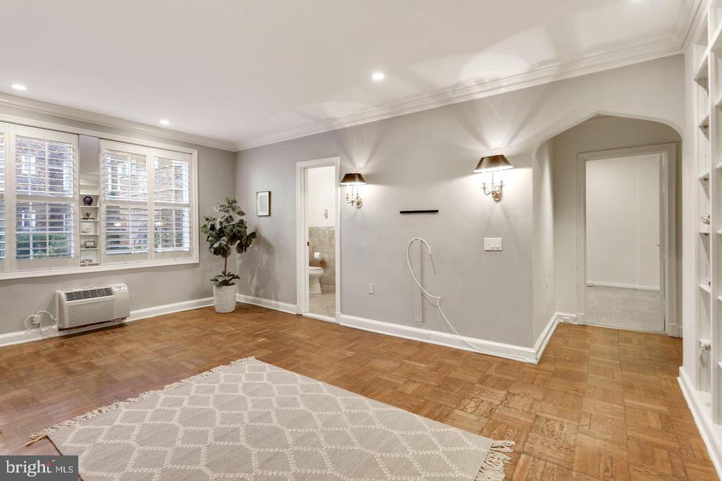 3051 IDAHO AVENUE NW Unit: 106