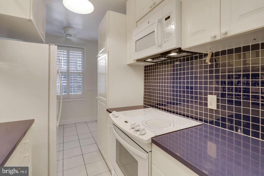 3051 IDAHO AVENUE NW Unit: 106