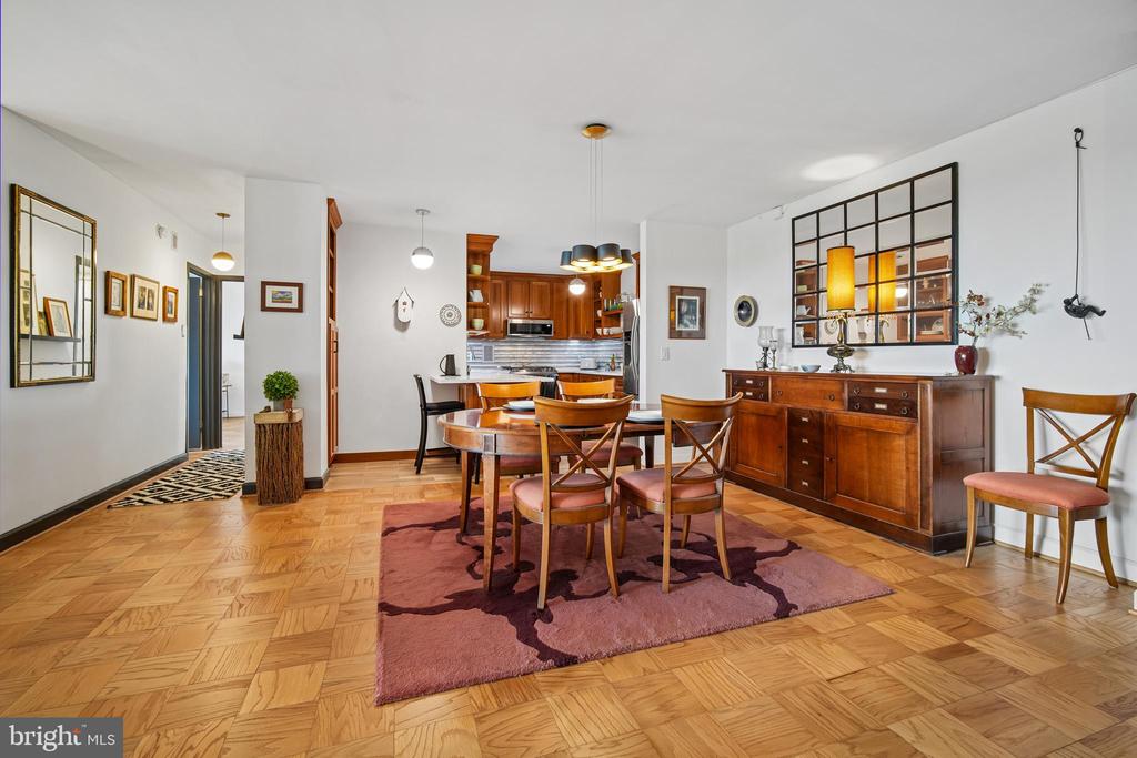 3001 VEAZEY TERRACE NW Unit: 1317