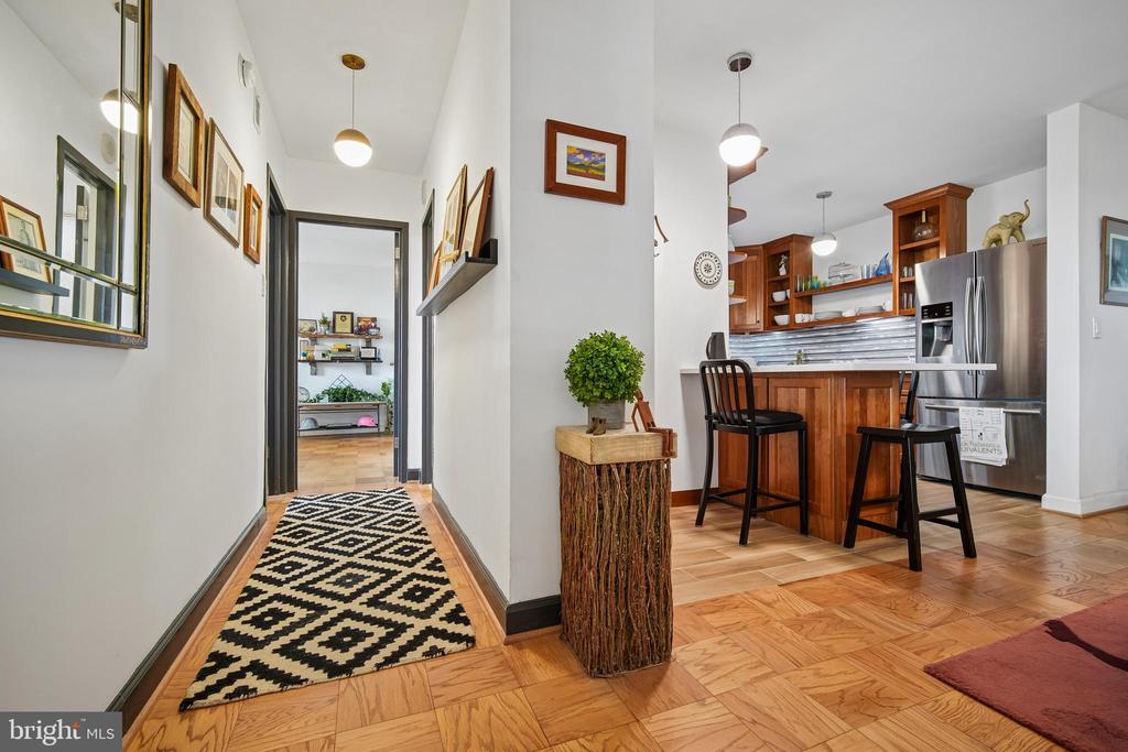 3001 VEAZEY TERRACE NW Unit: 1317